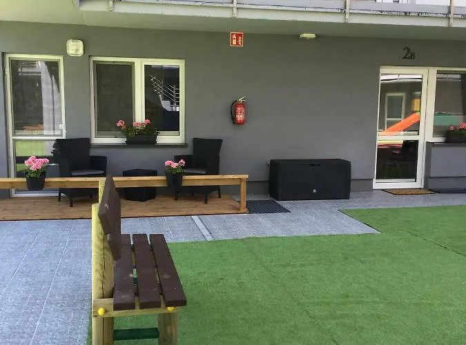 Lajba Kapitana-rowy דירה *