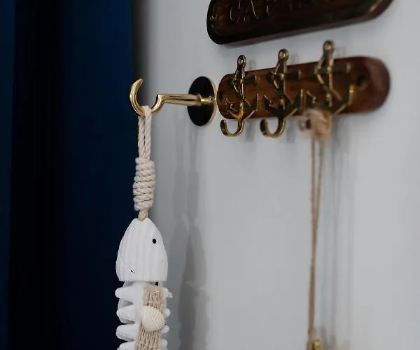 Lajba Kapitana-rowy דירה