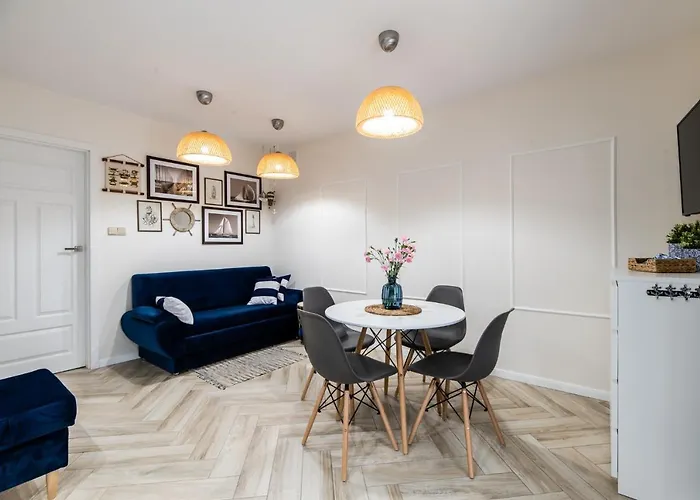 Lajba Kapitana-rowy דירה *